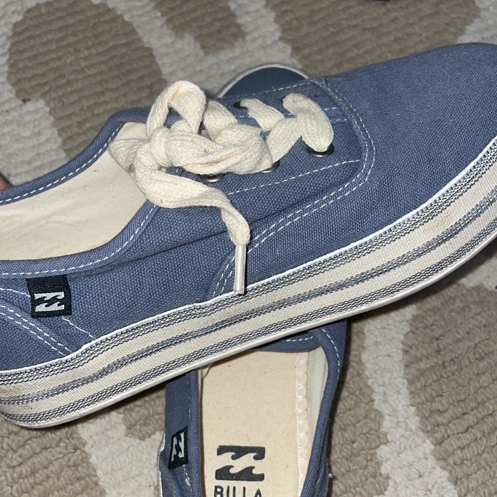 🩵🤍Billabong platform sneakers 🌴